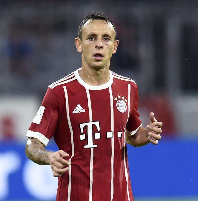 Brasile, Dani Alves out per Russia 2018: Rafinha fra i possibili sostituti