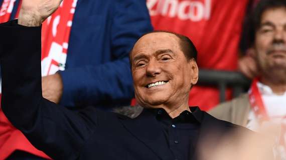 Tmw - Berlusconi ha pronti 150 milioni per un mercato stellare