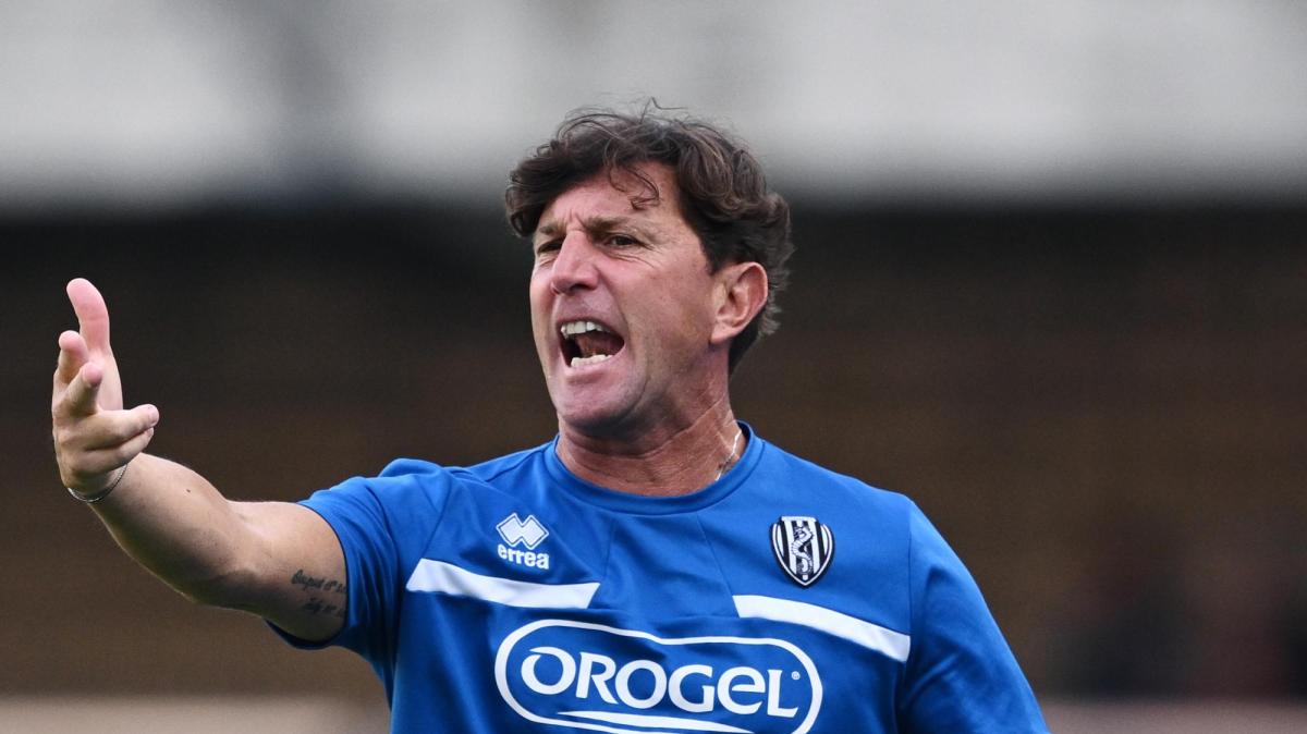 Cesena, oggi doppia seduta con vista Monza: le soluzioni di Mignani