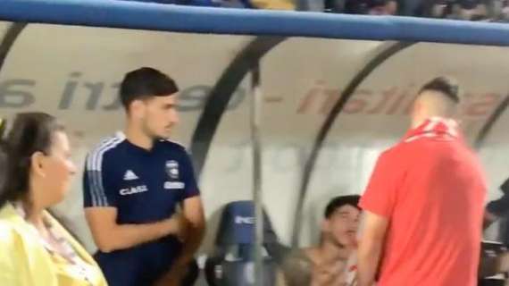 VIDEO - Il bel gesto di Dany Mota: il portoghese dopo la vittoria ha rincuorato i giocatori del Pisa
