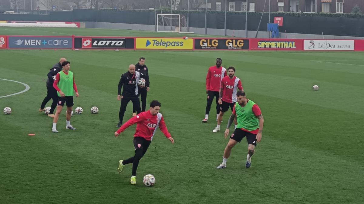 Allenamento a port a aperte: tra sorrisi e carica dei tifosi 