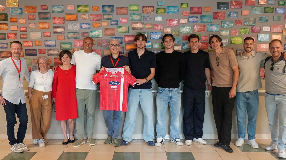 La "Cooperativa La Meridiana" si tinge di biancorosso, l'incontro