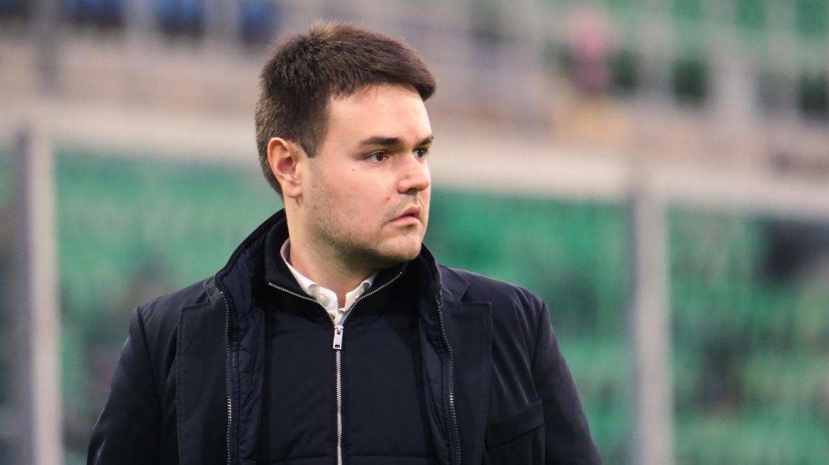 Il DS della Juve Stabia infuriato: "Cartellini imbarazzanti! Ogni volta succede qualcosa..."