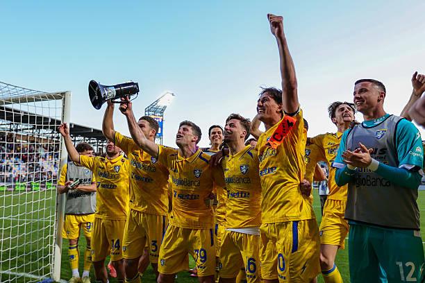 Il Frosinone batte il Padova 2-0 ed è momentaneamente primo