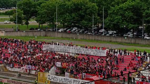 E Don Abbondio diventò Ponzio Pilato: lo striscione della Pieri su Galliani