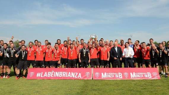 Monza, premiati giocatori e staff per la vittoria del campionato