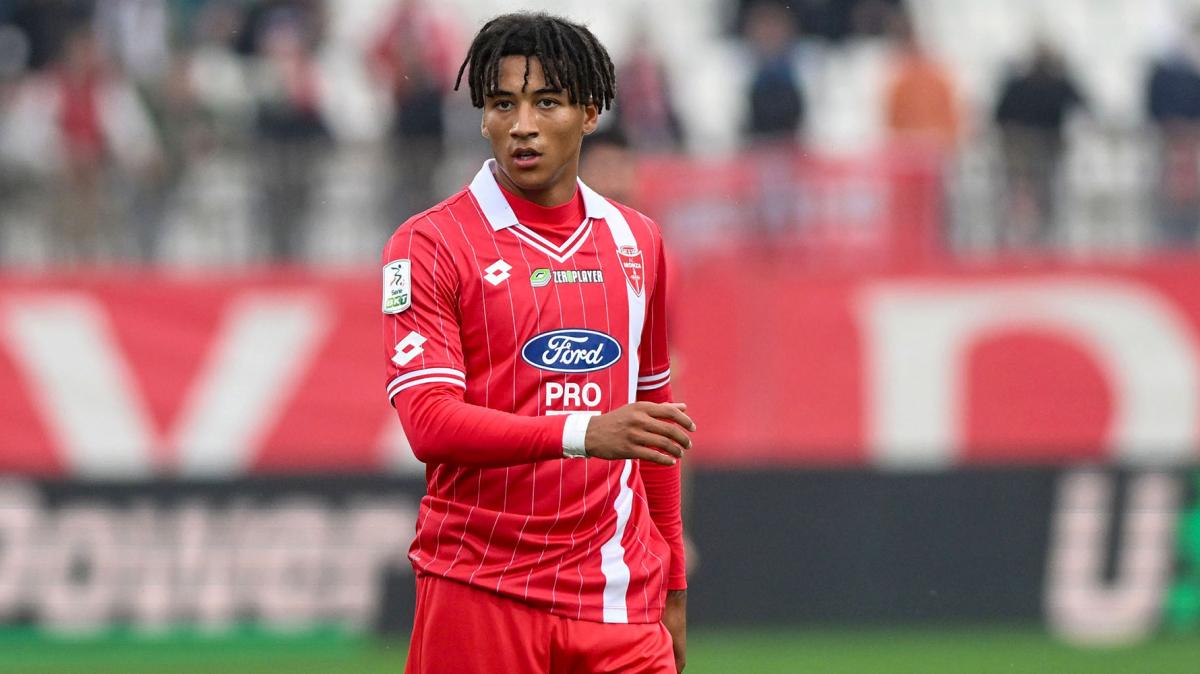 Zeroli si presenta a Castellammare: "Thiam mi ha parlato bene del club"