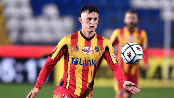 Finisce 1-1 il posticipo fra Cosenza e Lecce. Un rigore sbagliato e mister Corini espulso