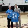 Maglia autografata per i Cleveland Cavaliers, la SSCNapoli: "Benvenuti in famiglia"