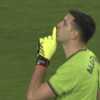 Aston Villa, Martinez zittisce tifosi Lille durante i rigori: 2° giallo ma niente rosso, il motivo