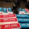 FOTO - Sciarpa speciale per Ajax-Napoli: le immagini da Amsterdam