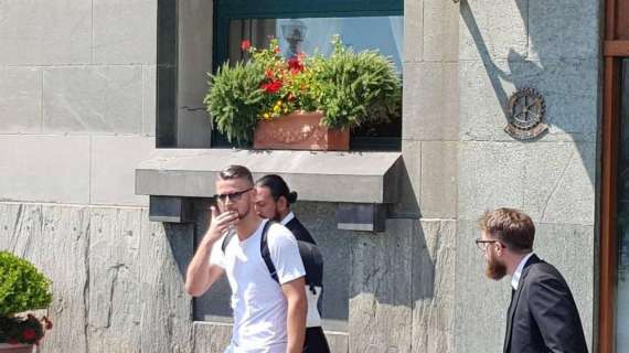 FOTO&VIDEO - Altri quattro azzurri lasciano l'Hotel Vesuvio dopo le visite mediche di stamattina