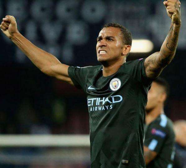 FOTO - Man City, Danilo: "Che notte, sempre difficile vincere in questo tempio del calcio!"