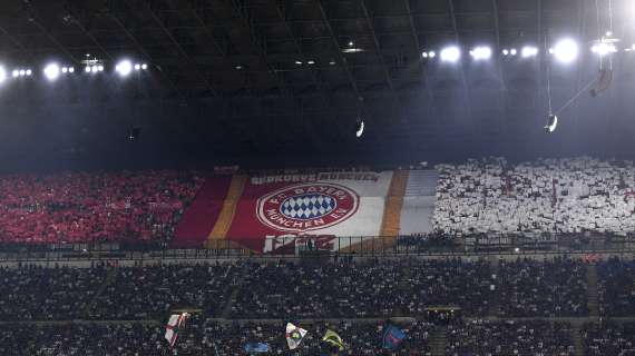 FOTO – Striscione tifosi Bayern solidale all’Eintracht: nel mirino c’è il Ministro Piantedosi