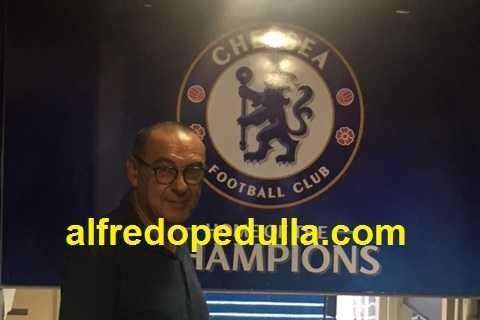 FOTO - Sarri emozionato a Stamford Bridge: gli scatti nel giorno della firma col Chelsea
