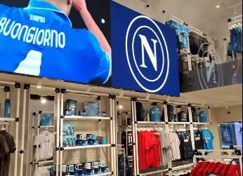 SSC Napoli, inaugurato nuovo store a Piazza San Domenico