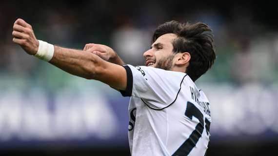 SSCNapoli, il commento sul sito: “Sciuscià e Robin Hood. Il cielo torna a brillare di azzurro tricolore…”