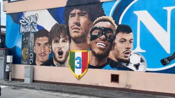 VIDEO – Spettacolare murales-Scudetto a Camposano con la collaborazione di Clementino