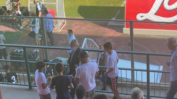 FOTO TN - ADL al Patini per Napoli-Ascoli: il presidente si accomoda in tribuna