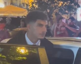 Di Lorenzo lascia il Metropolitan: quanti tifosi all’esterno del cinema