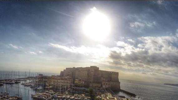 FOTO - "Bella Napoli", Felipe Melo incantato dal Castel dell'Ovo: il buongiorno su Instagram