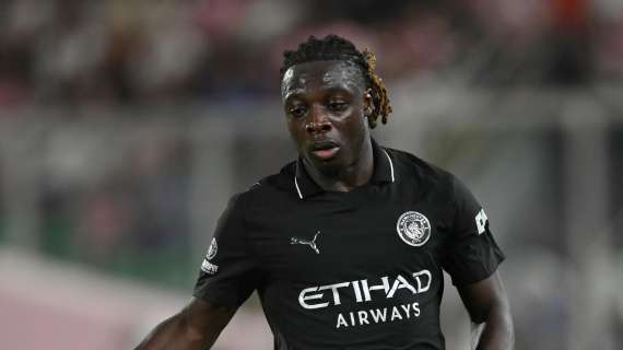 Man City, Doku verso il Napoli: "Sarà strano ritrovare De Bruyne, ma non avremo pietà"