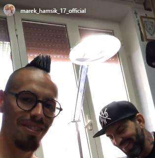 VIDEO - Nuovo tatuaggio per Hamsik, il capitano posta il filmato sui social