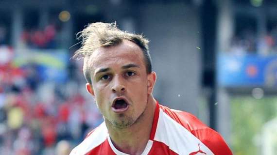 Shaqiri avverte il Liverpool: "Ricordo le sfide al San Paolo, i tifosi del Napoli sono folli! Sarà durissima..."