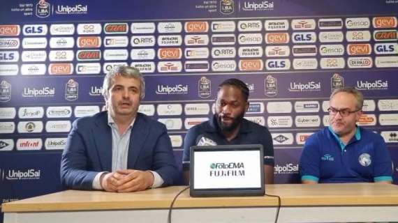 Napoli Basket, Pargo si presenta: "Entusiasta di essere qui. Sono in buone condizioni, cercherò di dare il mio apporto"