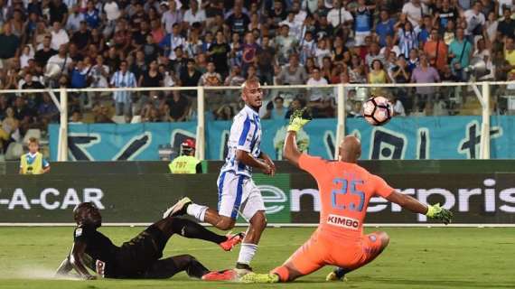 FOTO - Benali sorprende la difesa azzurra e beffa Reina: il momento del gol dell'1-0