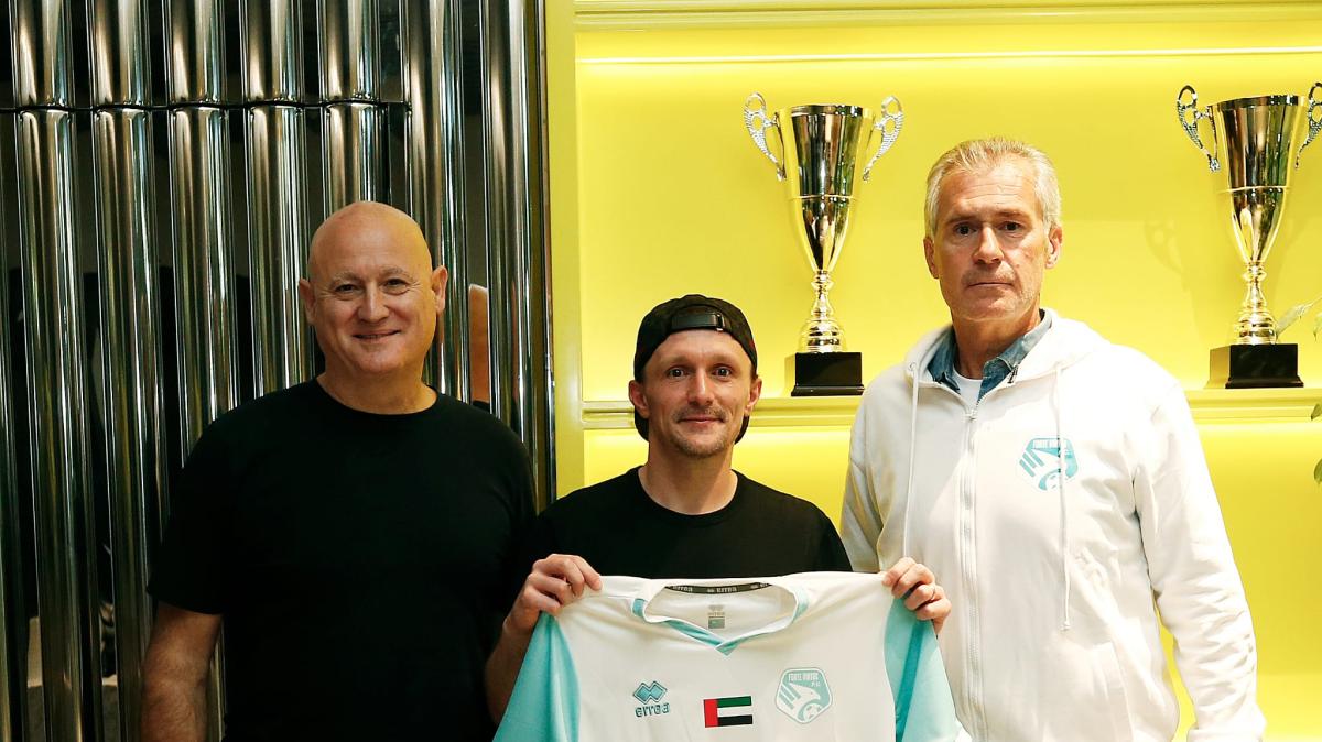 Mario Rui ha firmato con la Forte Virtus: la prima foto dell'avventura a Dubai