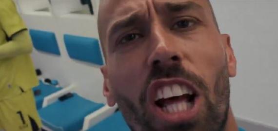 Esilaranti Spinazzola e Politano, riprendono una vecchia esultanza di Conte: "Mazzate per tutti!"