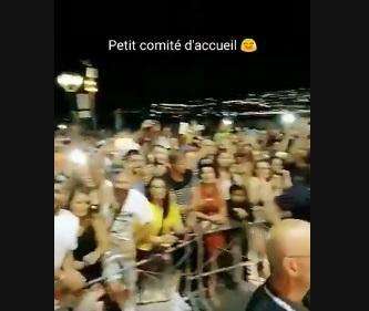 VIDEO - Il Nizza torna in hotel, tantissimi tifosi azzurri lo accolgono con "Napoli, Napoli!"