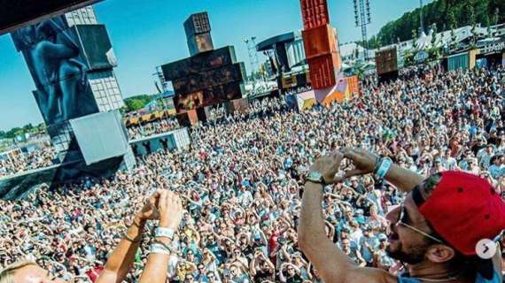 FOTO - Mertens ospite in Belgio al Rock Werchter Festival: "Potremmo sentire l'amore"