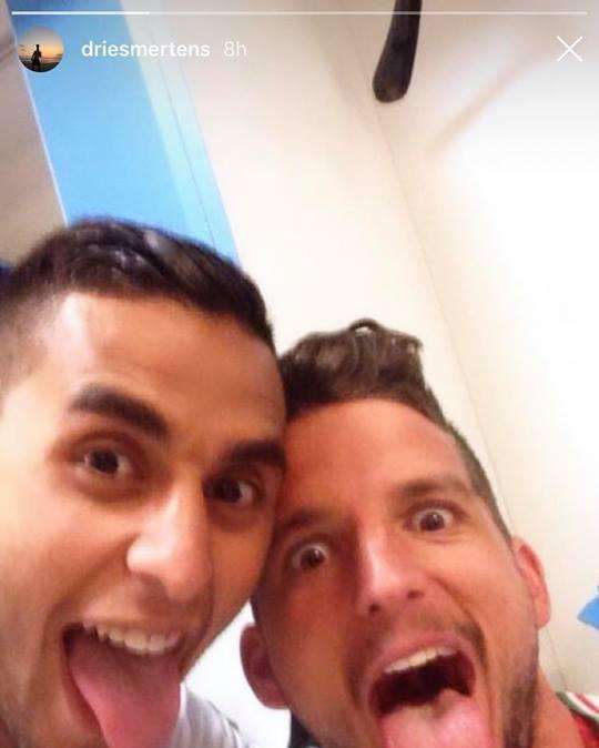 FOTO - "Auguri frate", Mertens fa gli auguri a Ghoulam: simpatico scatto sui social