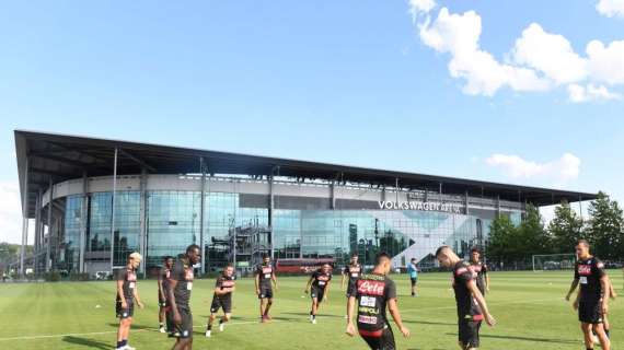 "Ciao ragazzi!", il saluto del Wolfsburg al Napoli che su Twitter risponde in tedesco
