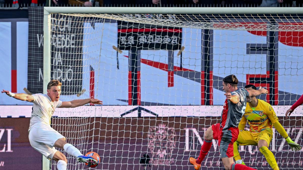 Buon Anno a tutti. Tre punti per chiudere in bellezza