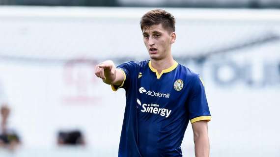 Sky - Kumbulla-Napoli, niente fumata bianca: il giocatore ha chiesto tempo, le ultime