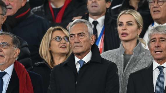 Multiproprietà, a Bari contestato Gravina: "Tua gestione la morte del pallone!"