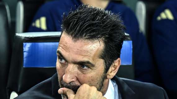Buffon: "Non sono così sicuro che Conte lasci Napoli. Il silenzio lo conferma..."