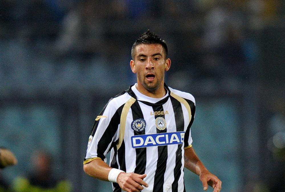 Udinese: grave infortunio a Isla, problemi anche per Di Natale