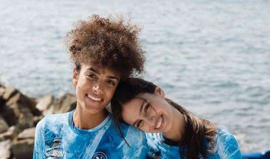 Ecco la Women’s Collection SSCN 25/26: abbigliamento estivo per le tifose azzurre