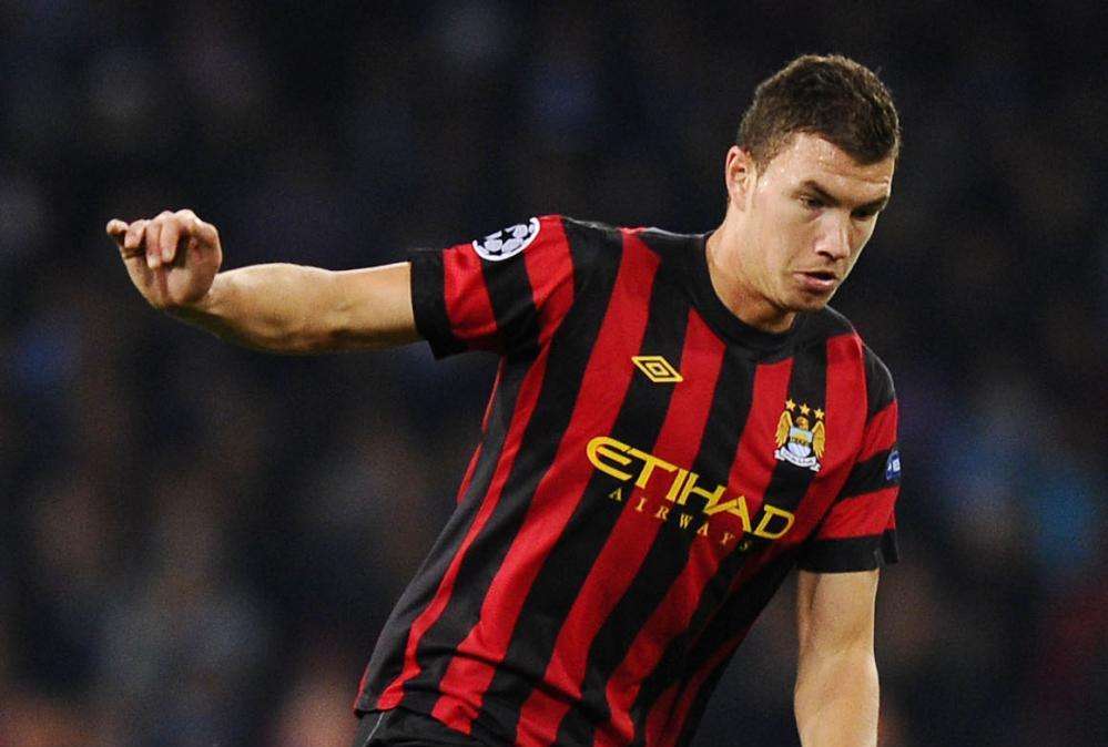 Vigliotti: "Rivoluzione in azzurro se Cavani va via, difficile prelevare Dzeko o Torres"