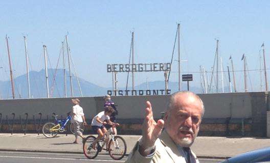 Rai: "Furia De Laurentiis, il presidente azzurro aggredisce un tifoso all'esterno del Tardini"