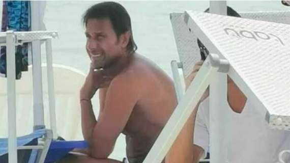 Conte è in vacanza: sta trascorrendo in Puglia gli ultimi giorni pre-ritiro