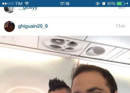FOTO - La scaramanzia di Hamsik e Higuain: "Verso Firenze con il mio amico Marek"