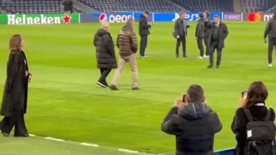 VIDEO TN - Real Madrid-Napoli, il walk around degli azzurri al Bernabeu: c'è anche ADL