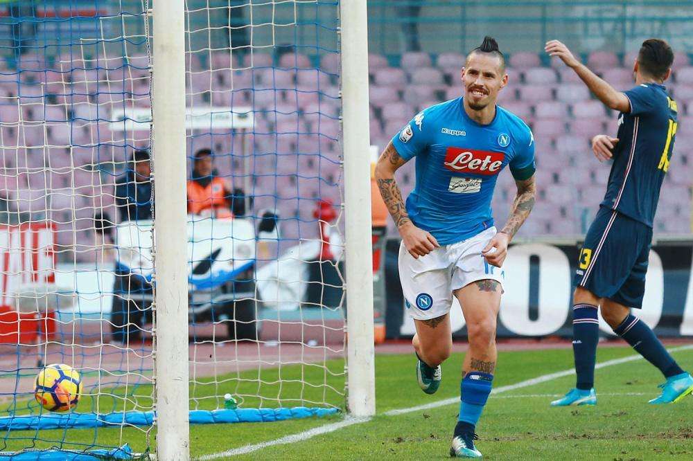 Il commento della Ssc Napoli: "Il nostro regno è di Re Marek! A Crotone per l'inverno da campioni..."