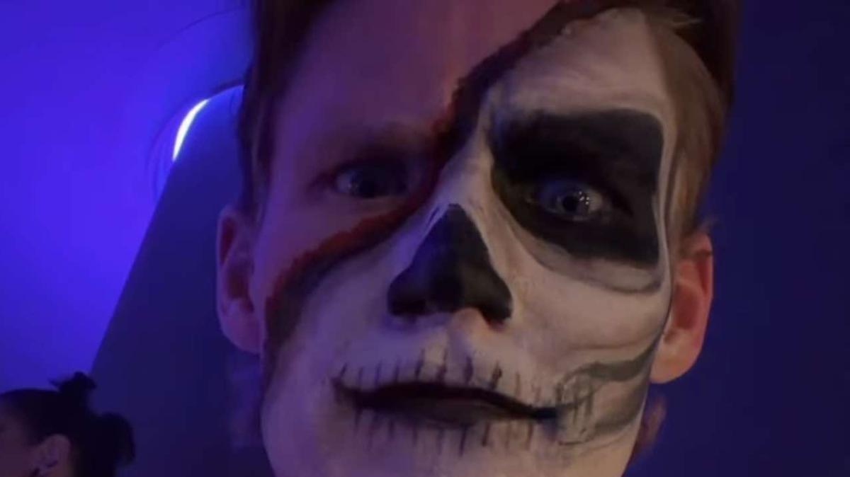 McTominay truccato da scheletro alla festa di Halloween: il divertente scatto sui social