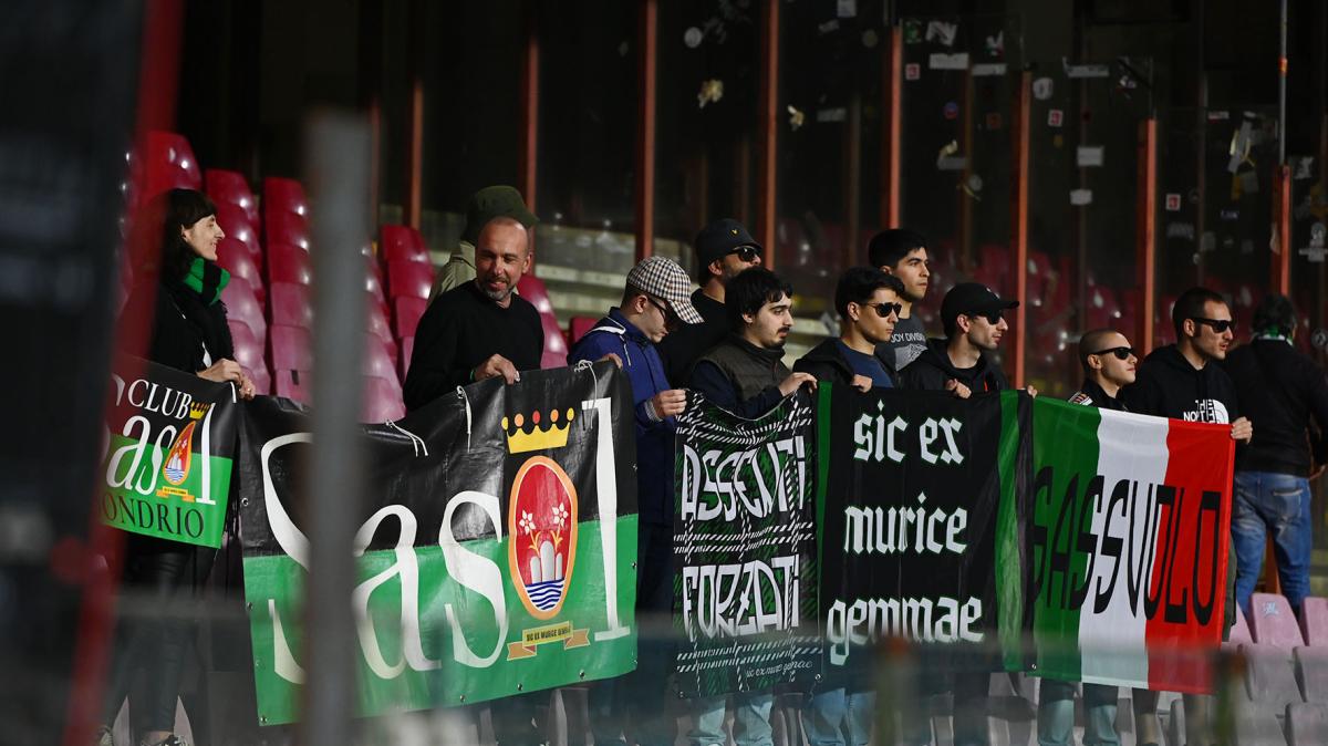 Napoli-Sassuolo, settore ospiti semideserto: appena 19 tifosi. Il motivo 